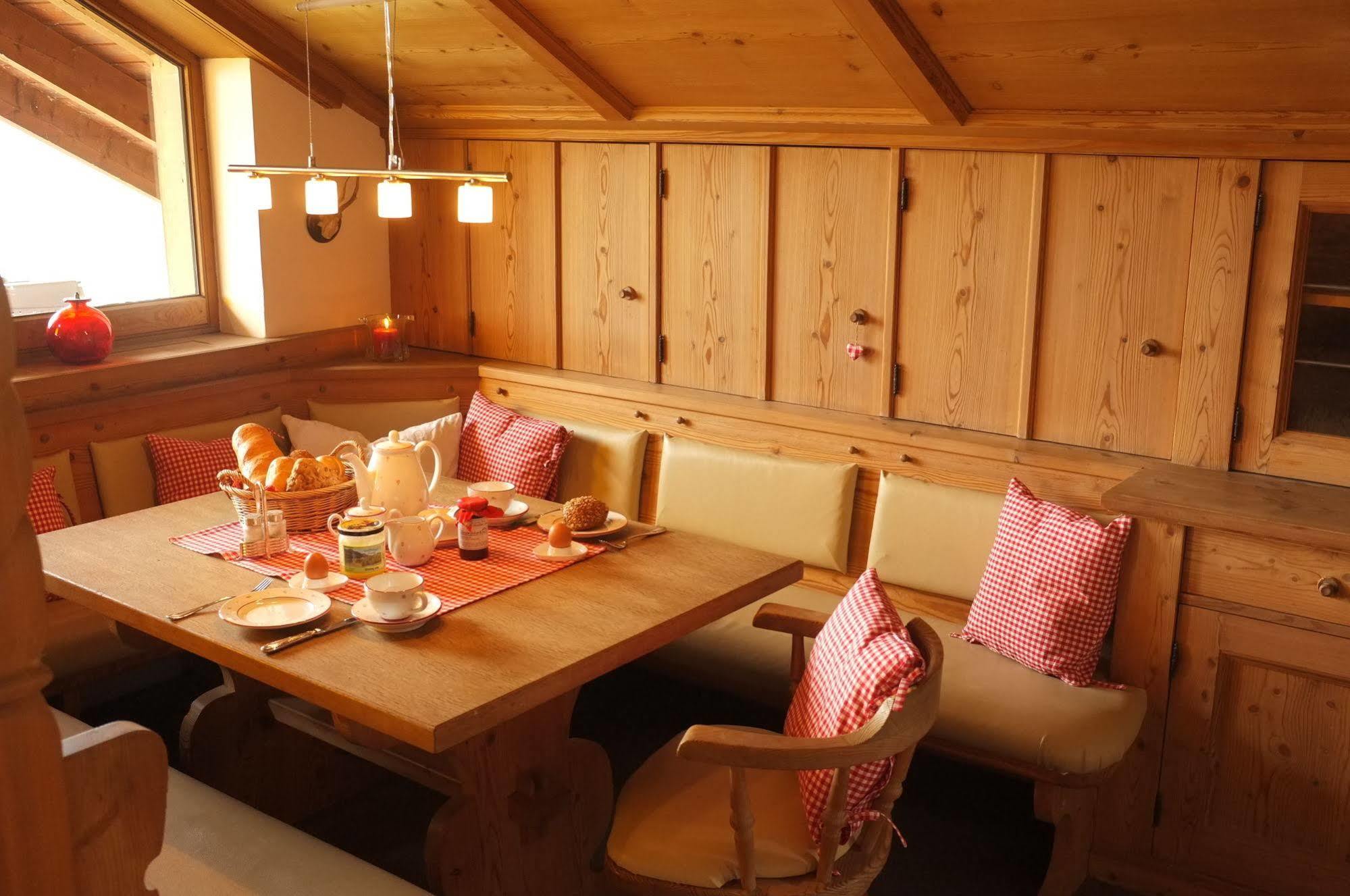 Dreimaederlhaus - Das Vegetarische Boutique Hotel Fussen Luaran gambar